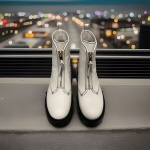 Coach Liza Leather Bootie White 5B